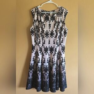 Danny and Nicole Sleeveless Dress, 18 (PTP=18.5")